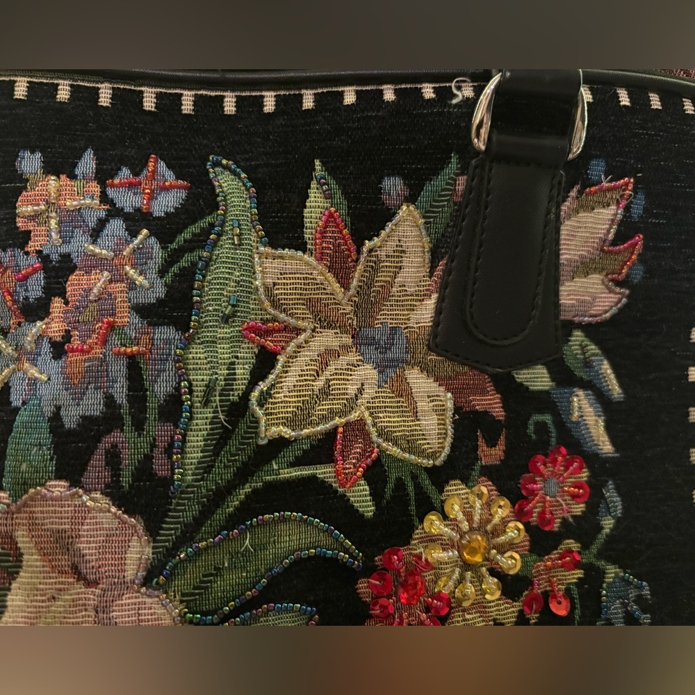 Vintage Beaded Floral Wheely Suitcase - Picture 5 of 15